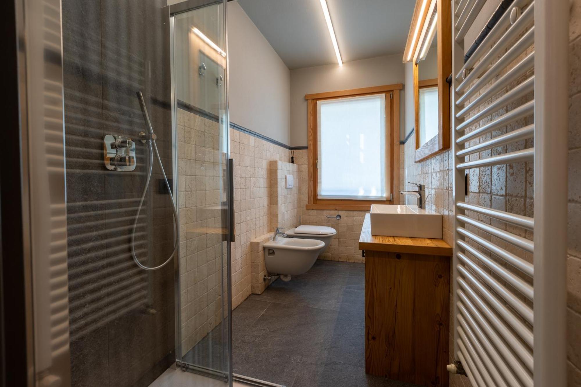 ליביניו Bluebell Apartments מראה חיצוני תמונה