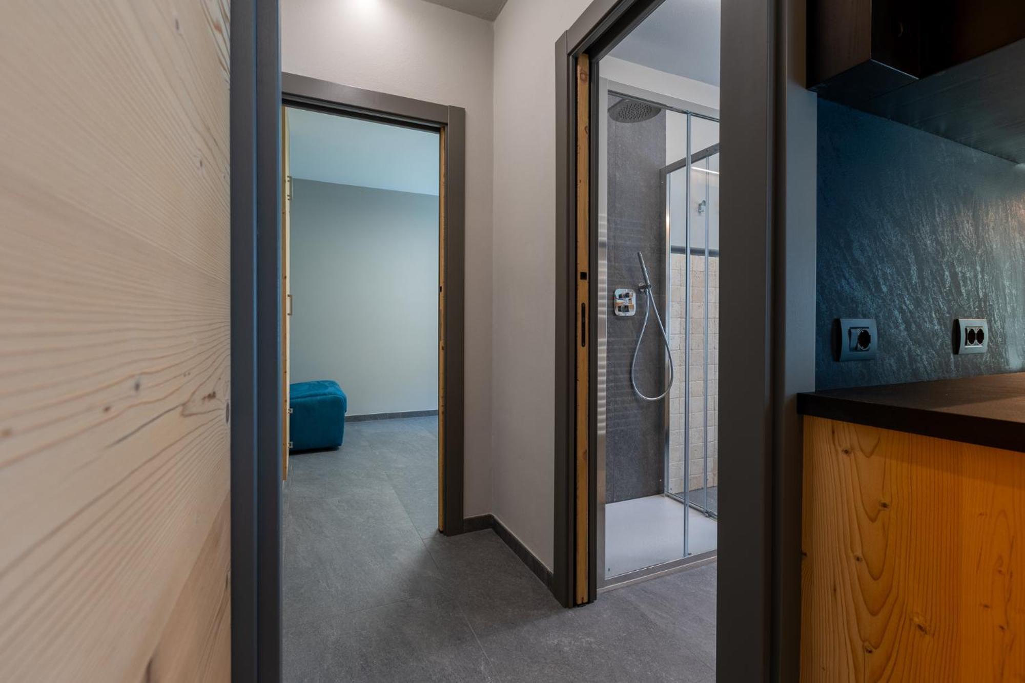 ליביניו Bluebell Apartments מראה חיצוני תמונה